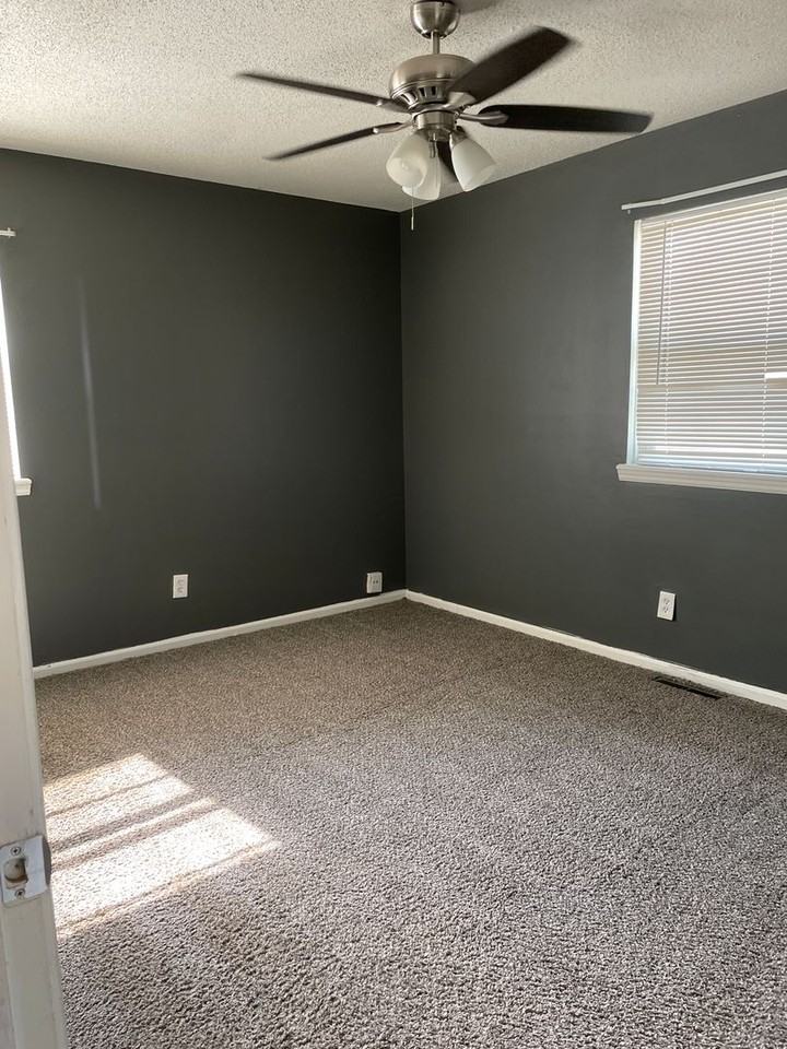 5409 E 100th St - Photo 5 of 12
