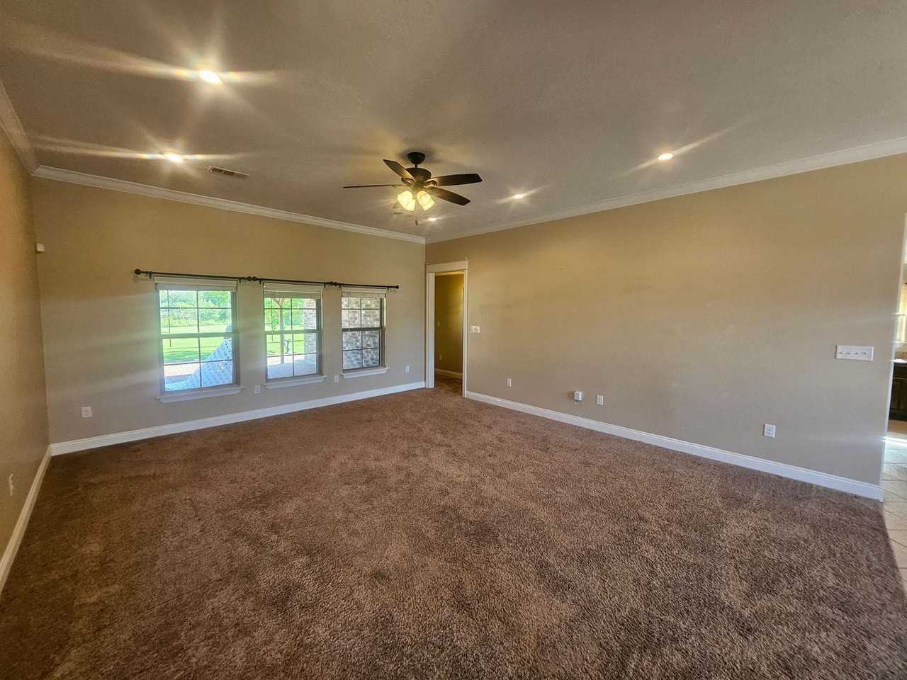 339 Beltz Rd - Photo 5 of 32