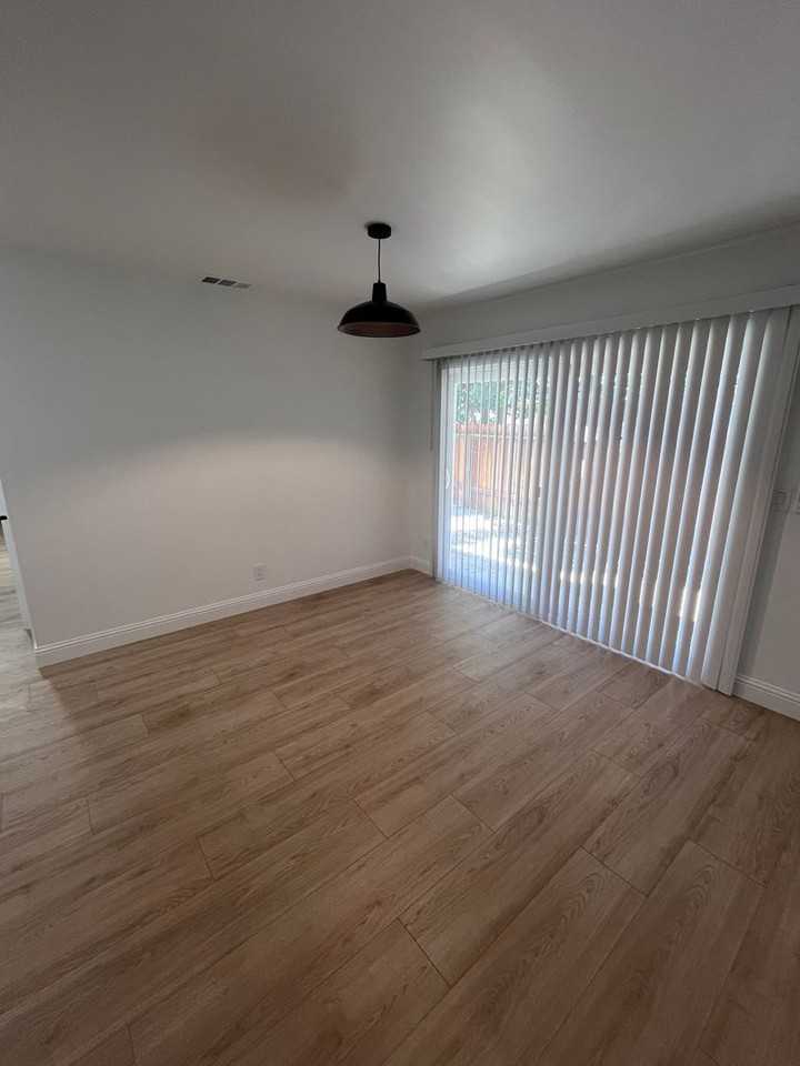6347 Villa Dr - Photo 3 of 17