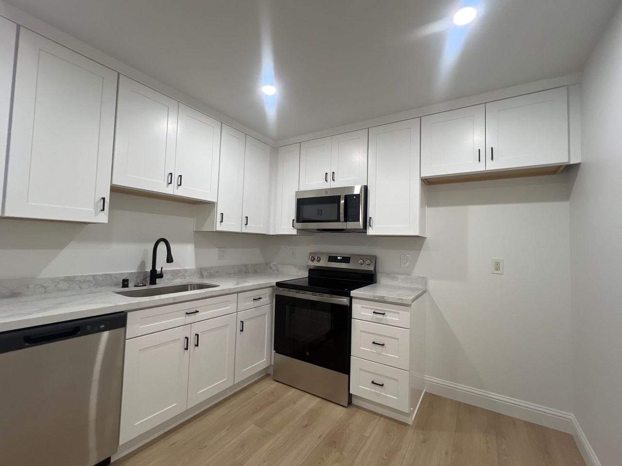6347 Villa Dr - Photo 5 of 17
