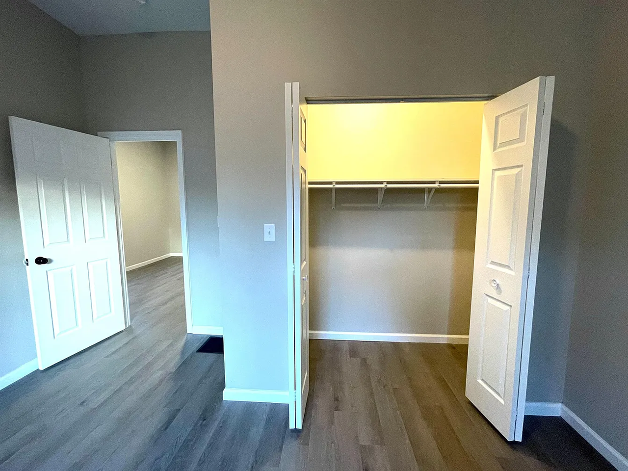 1221 Saint Peter St - Photo 5 of 14