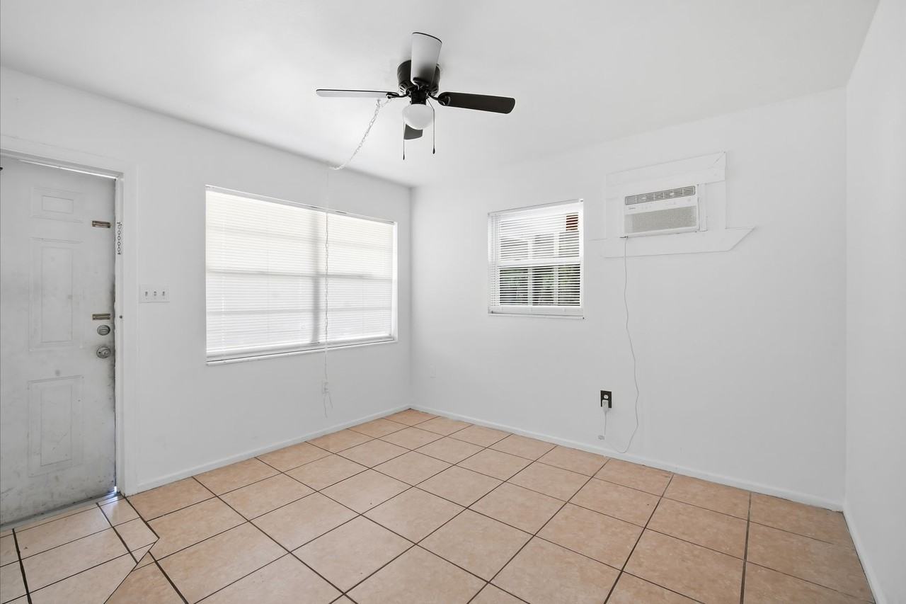 5801 11th Street Ct E - Photo 6 of 20