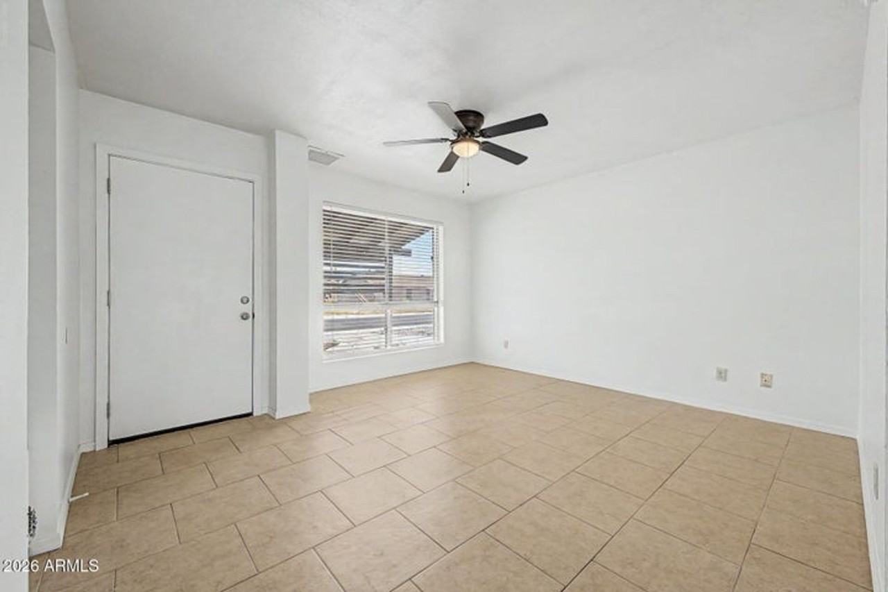 1508 W Rockwood Dr - Photo 2 of 14