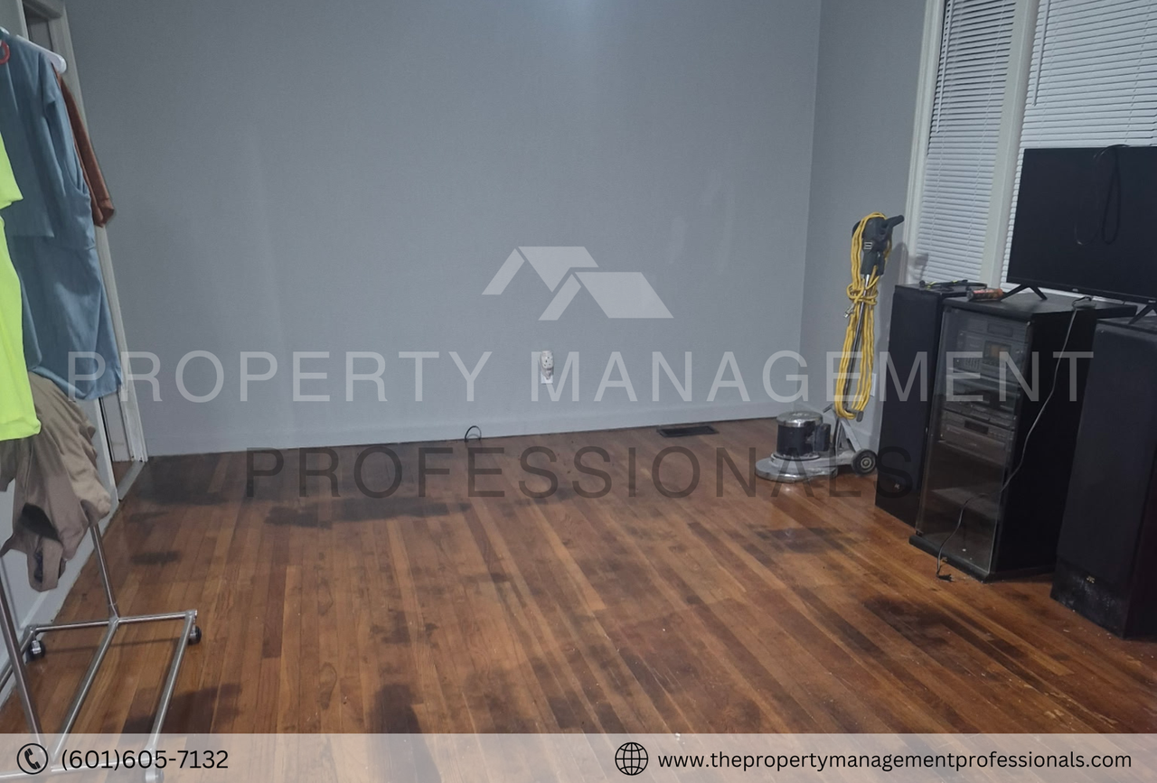 348 Colonial Dr - Photo 7 of 13