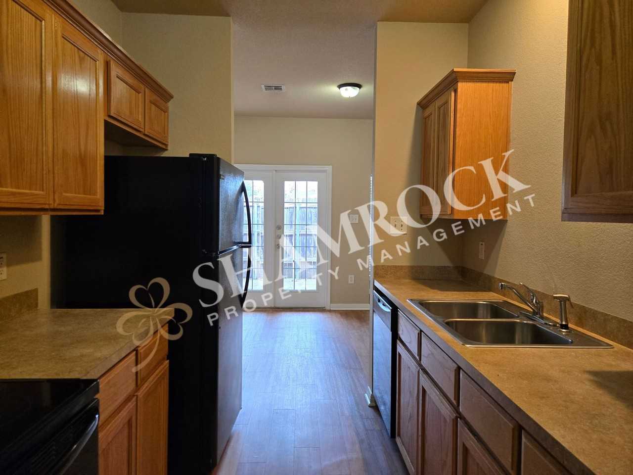 2117 Columbus Ave Apt D - Photo 5 of 17