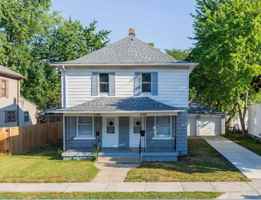 featured image of 1548 E 4th St