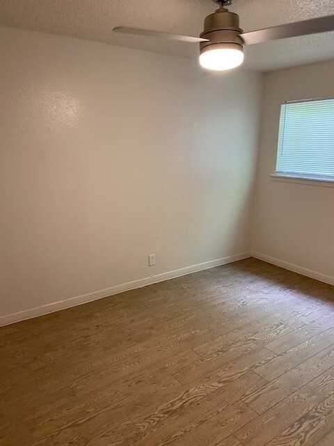 609 Flournoy Dr #A - Photo 7 of 11