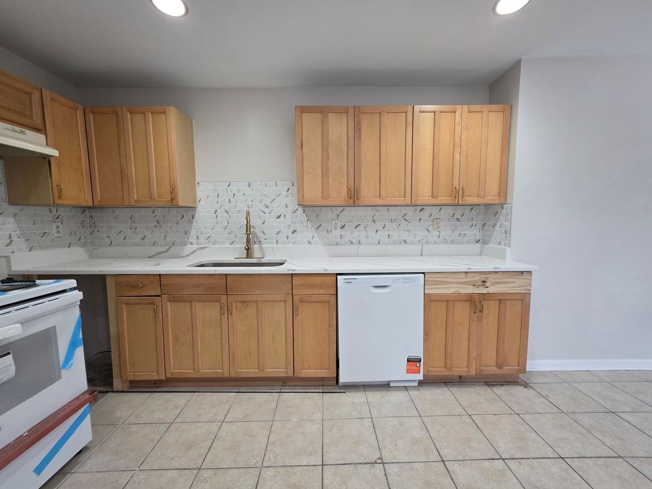 127 Kenmar Dr - Photo 5 of 10