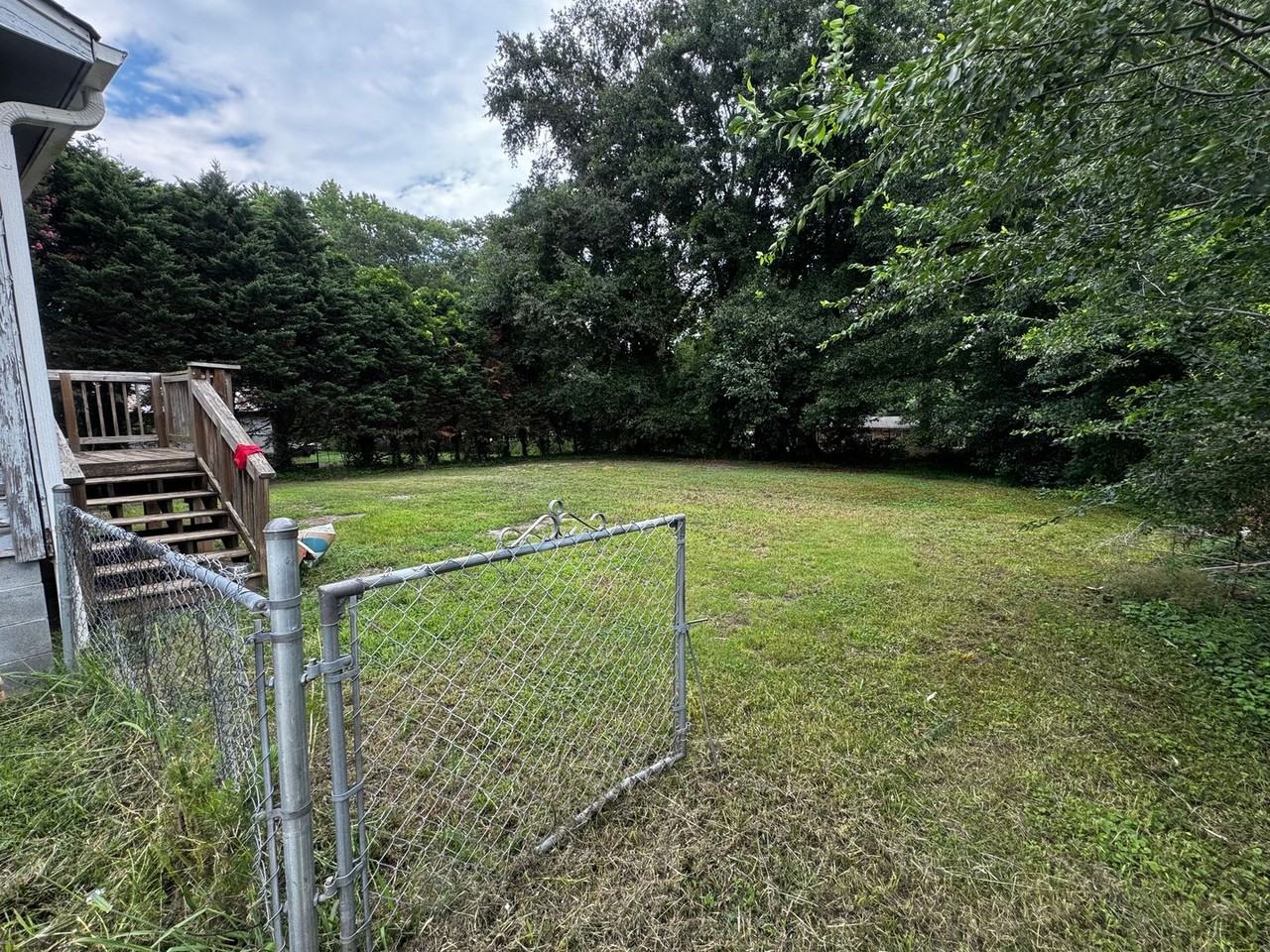 1004 Fallston Rd - Photo 2 of 35