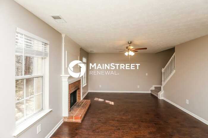 1631 Sparrow Wood Ln Sw - Photo 4 of 17