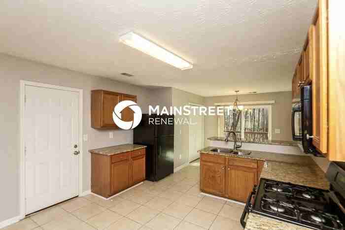 1631 Sparrow Wood Ln Sw - Photo 6 of 17