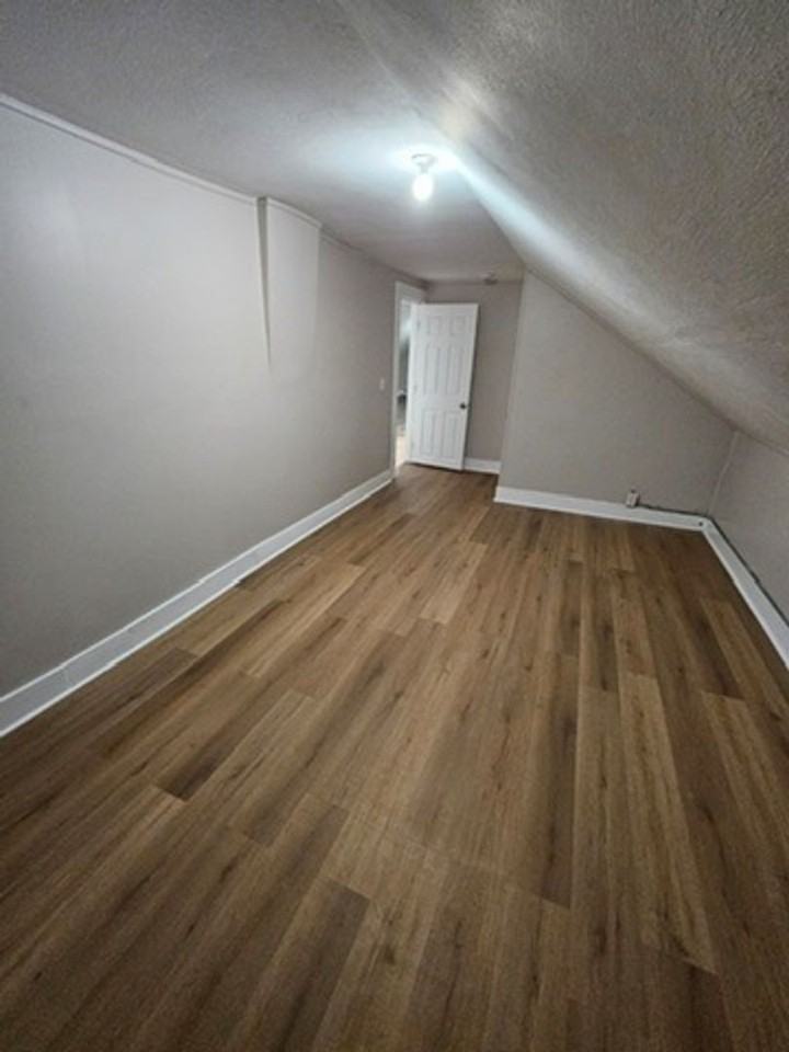 29 Tracy Ave - Photo 5 of 14