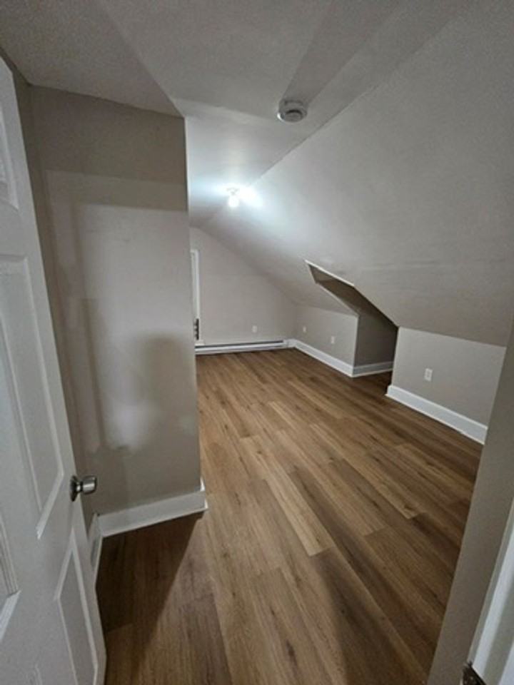 29 Tracy Ave - Photo 6 of 14