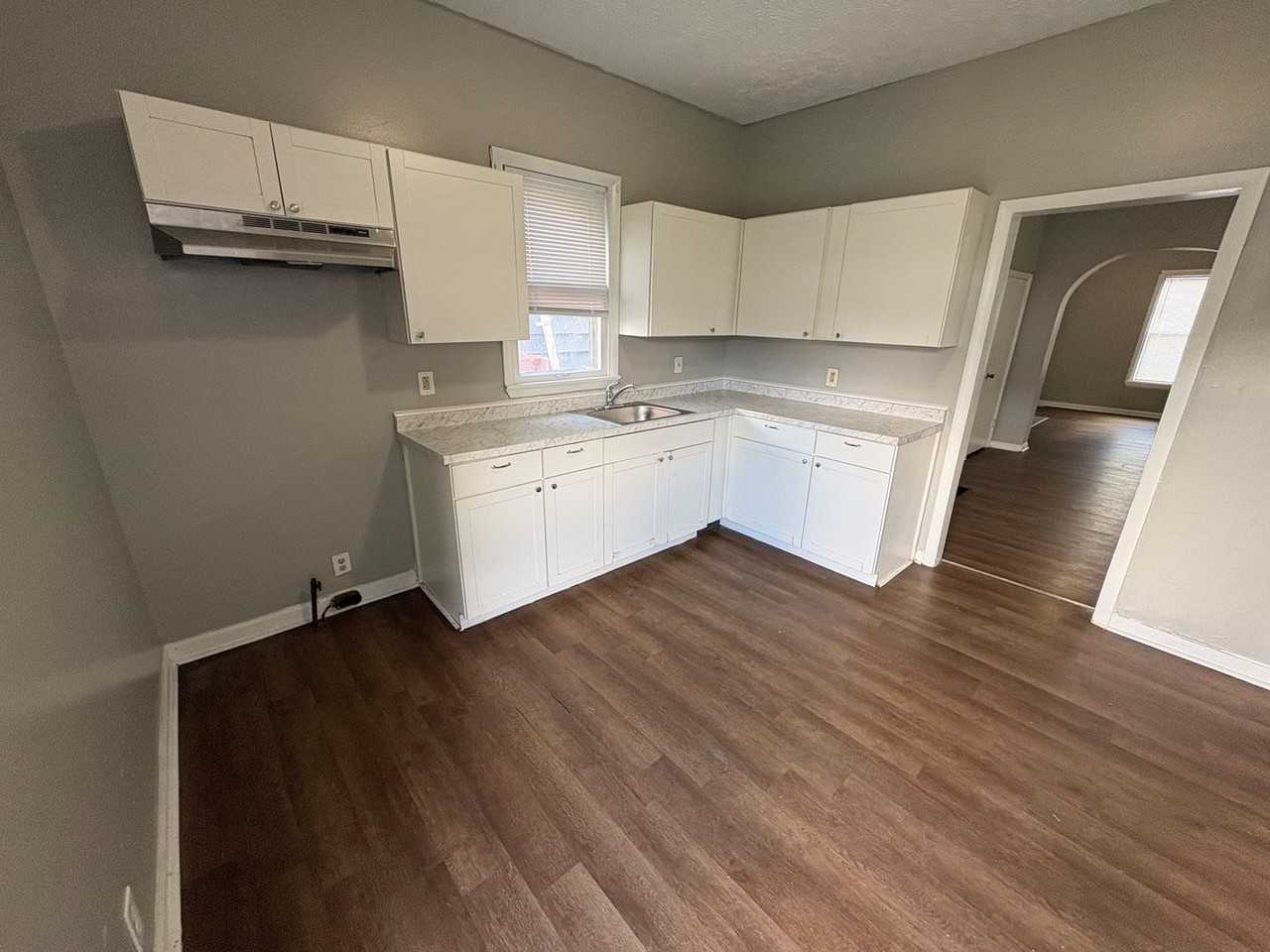 619 S 22nd St - Photo 2 of 12