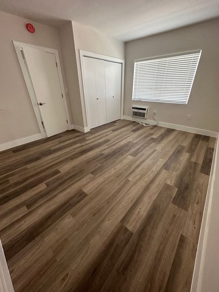 F7 - 7351 Gary Ave - Photo 5 of 9