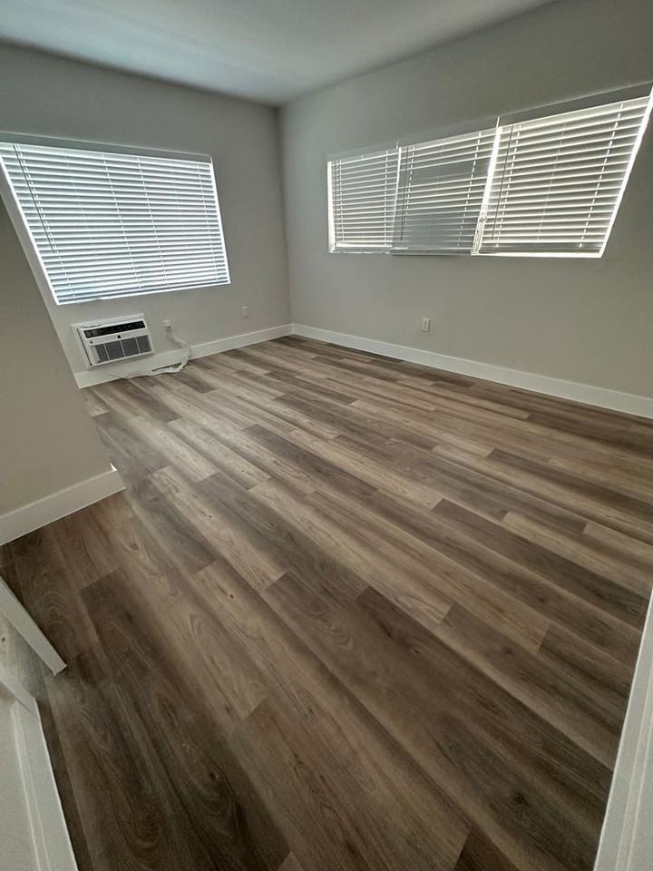 F7 - 7351 Gary Ave - Photo 7 of 9