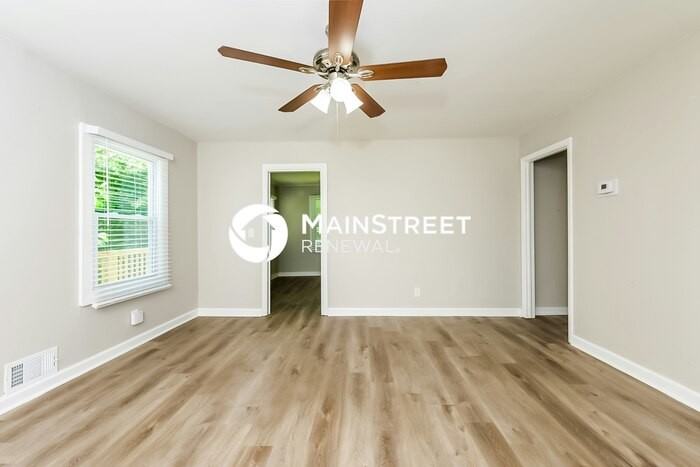 9155 Cecelia St Sw - Photo 4 of 16