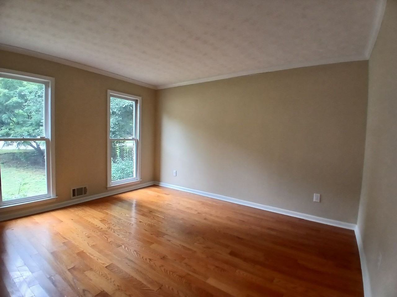 4761 Habersham Way Se - Photo 4 of 35