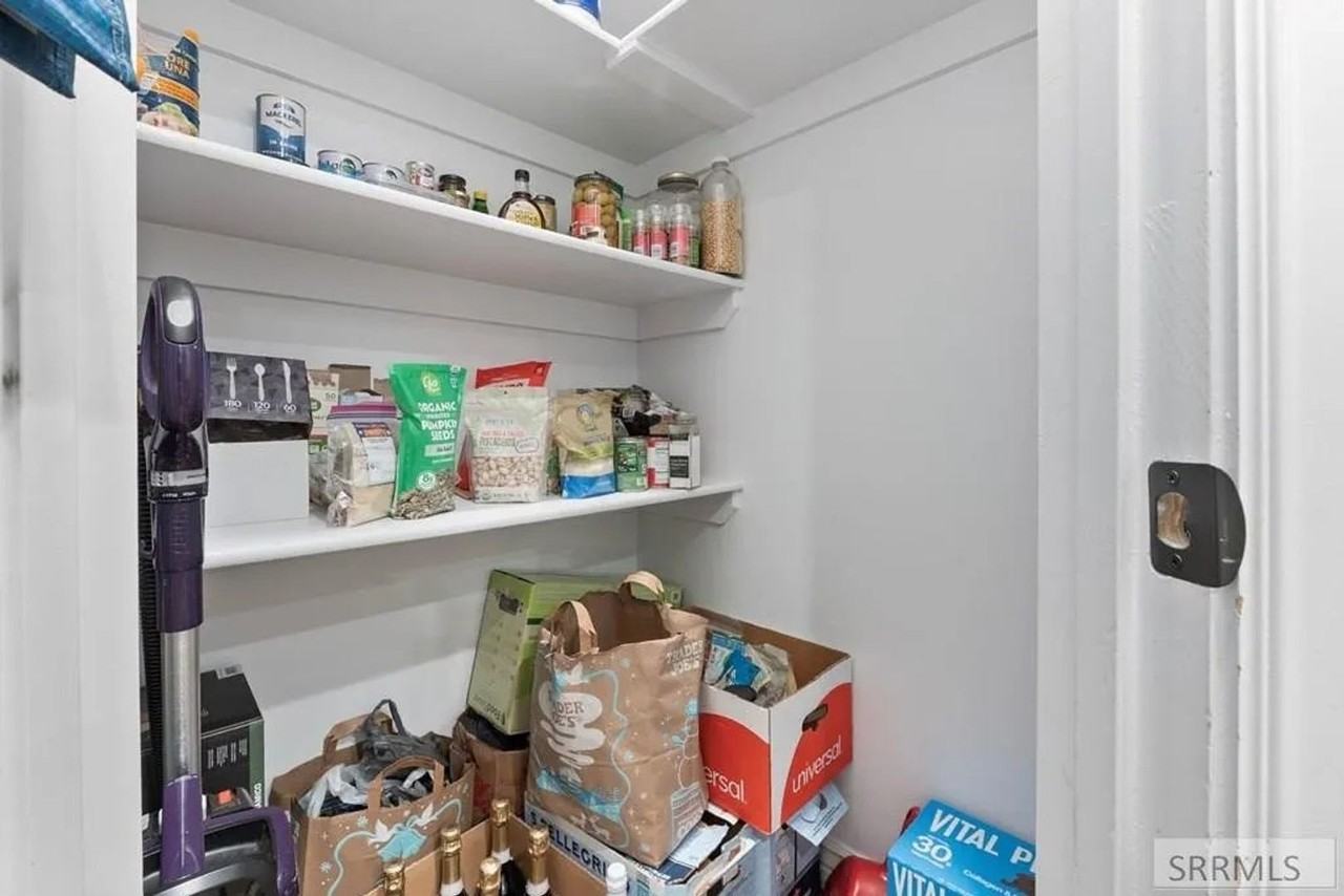 565 Pioneer Rd #215 - Photo 6 of 26