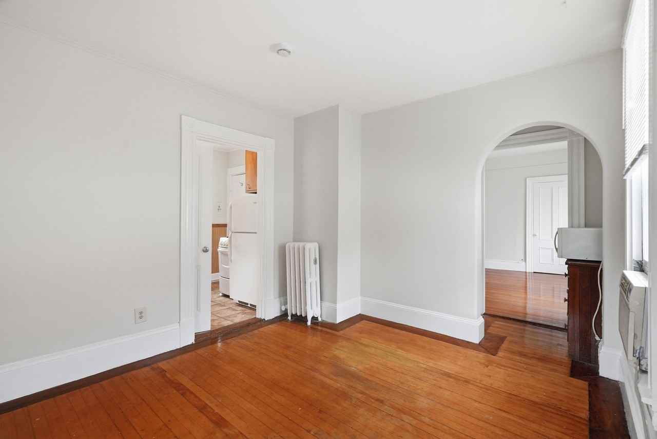 100 N Franklin St #3 - Photo 4 of 23