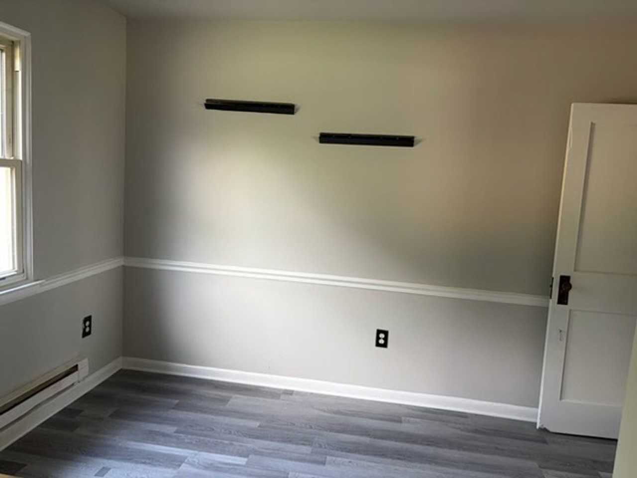 1090 Williamsburg Rd - Photo 5 of 16