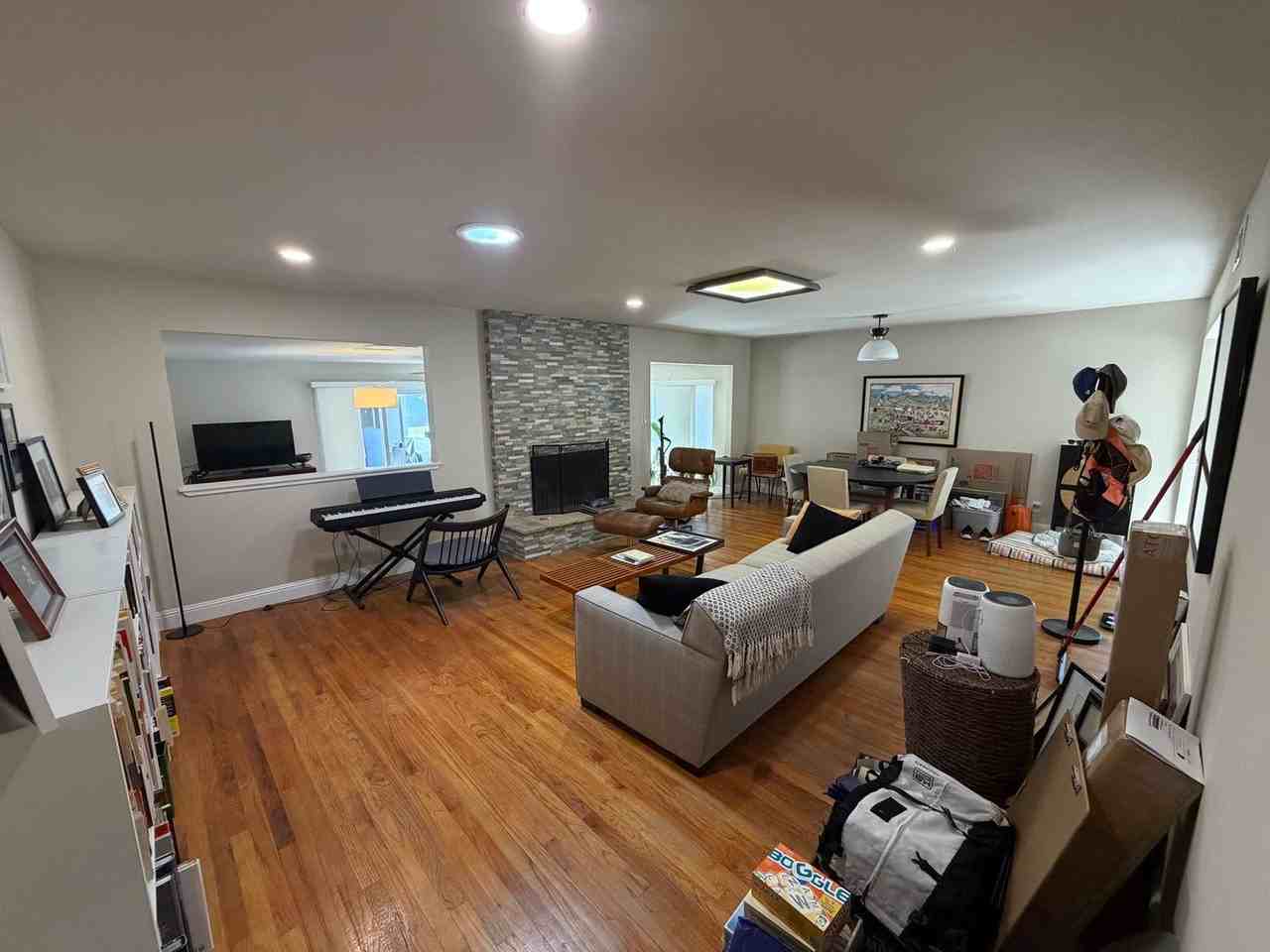 2481 Wilmington Ave - Photo 7 of 16