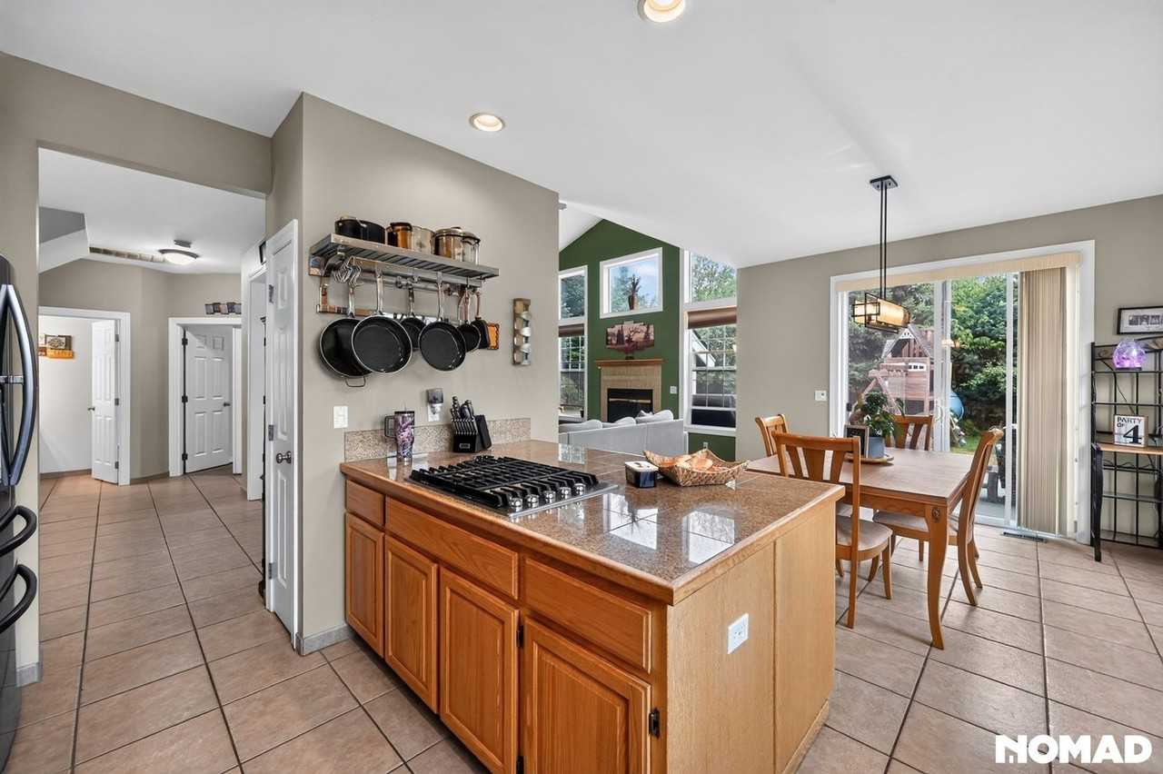 33 Zermatt Ct - Photo 5 of 34