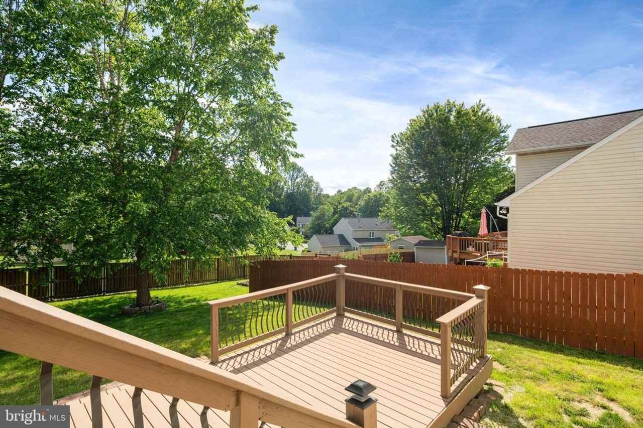 10 Sassafras Ln - Photo 3 of 35