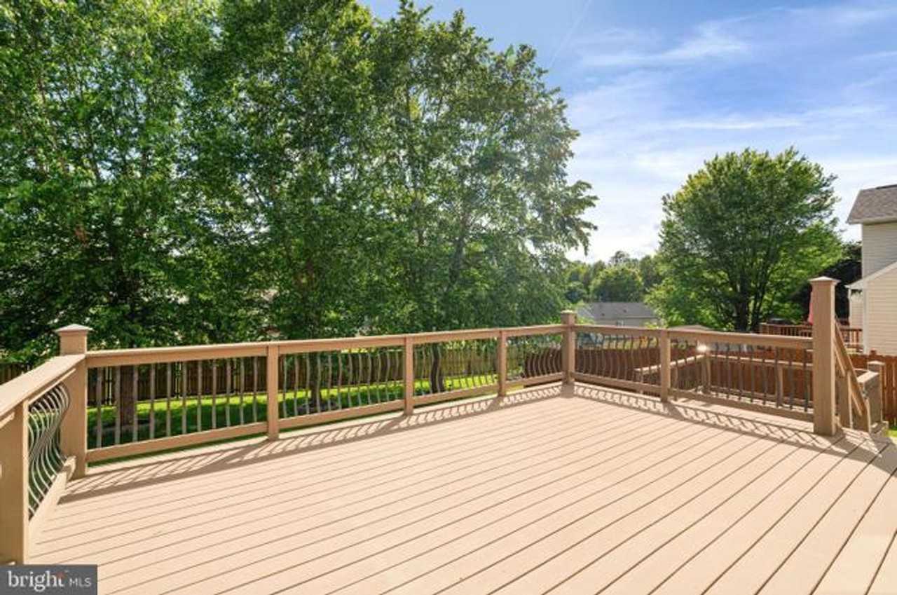 10 Sassafras Ln - Photo 4 of 35