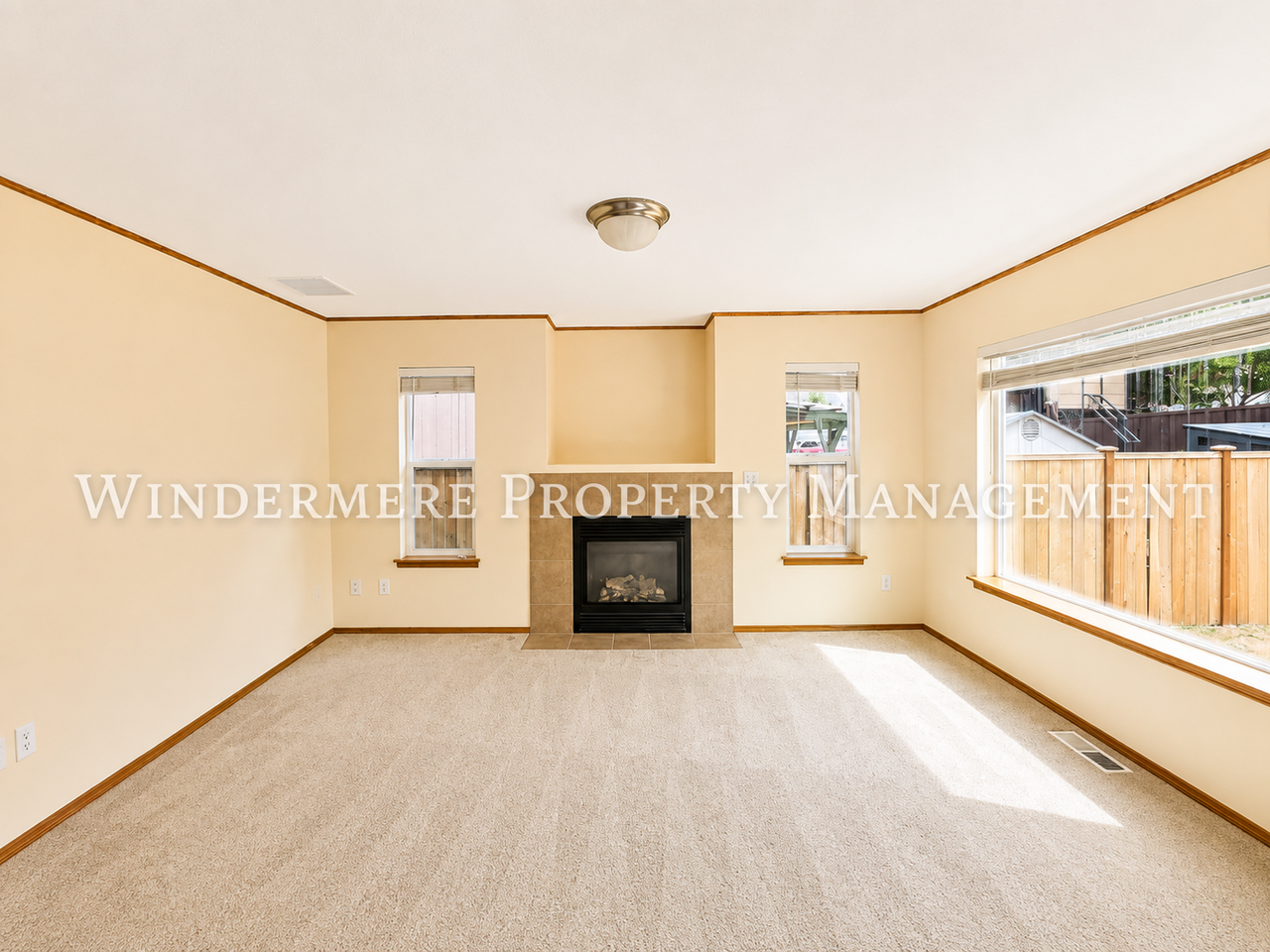 3005 Ne Yale Way - Photo 7 of 21
