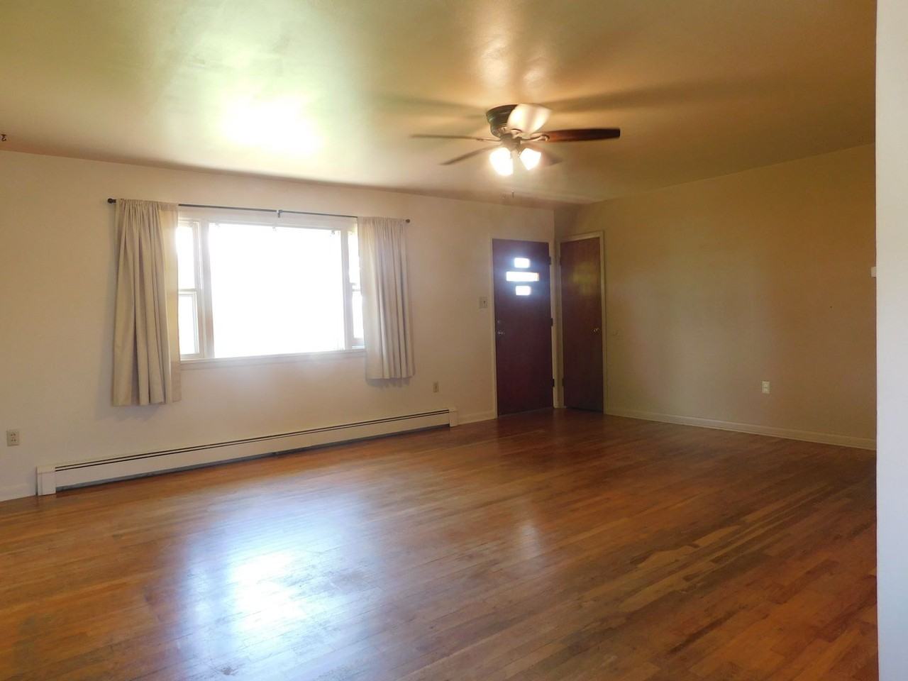 735 23 1/2 Rd - Photo 4 of 18