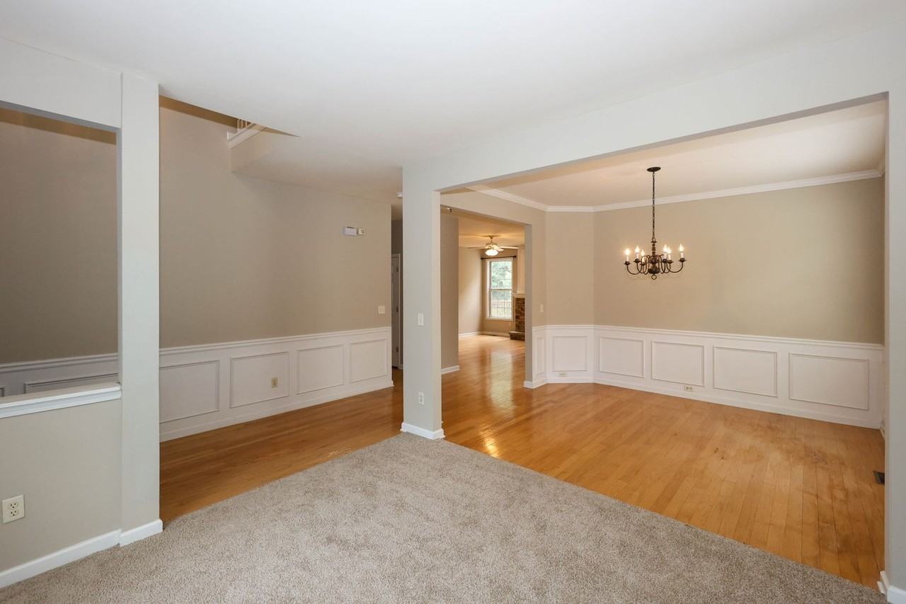 2895 Haynes Club Cir ##Sw - Photo 5 of 50