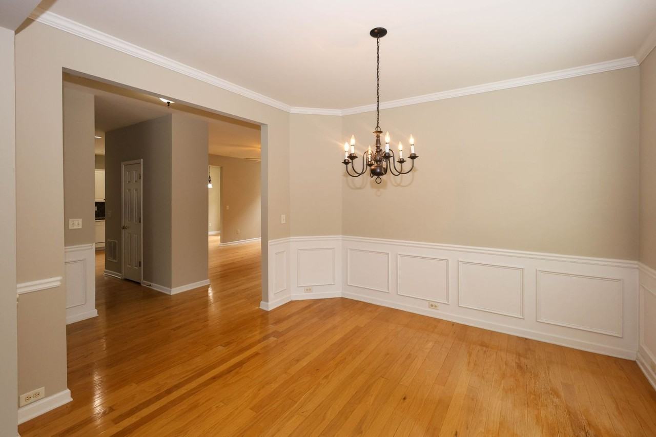 2895 Haynes Club Cir ##Sw - Photo 6 of 50