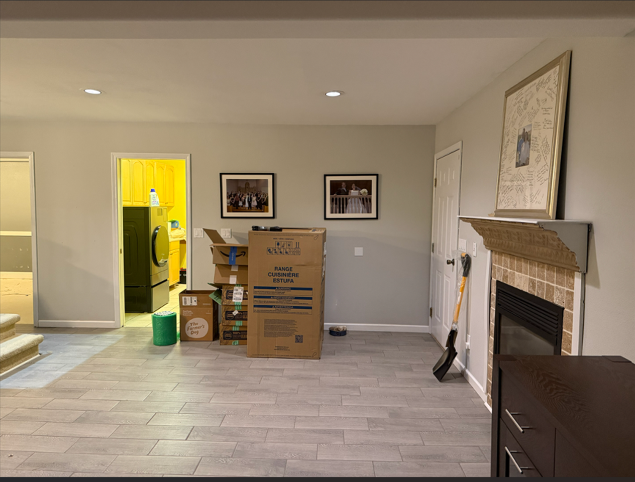 228 Maple Dr - Photo 3 of 12