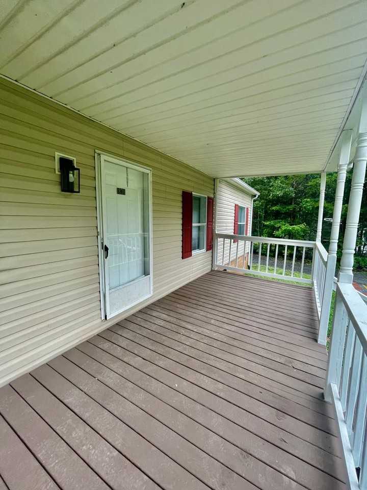 1838 Prairie Ct - Photo 3 of 20