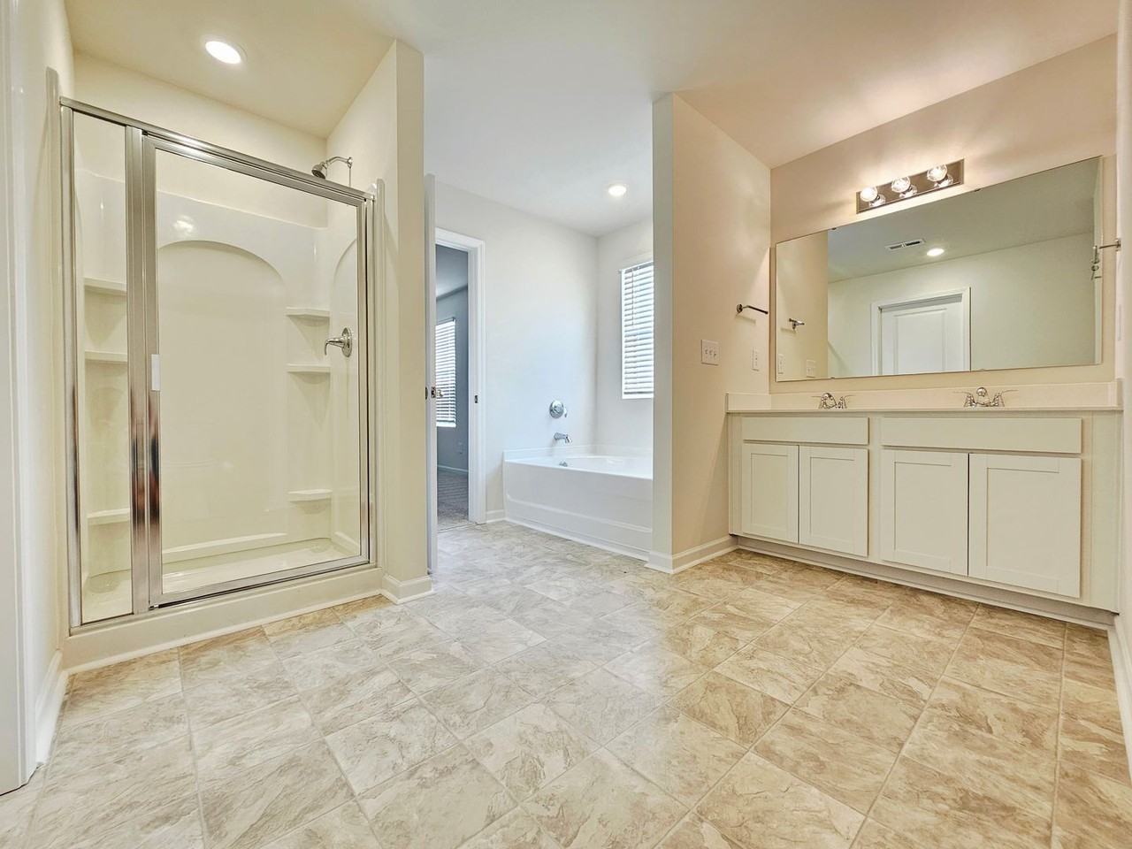 349 Wicklow Ln - Photo 6 of 22