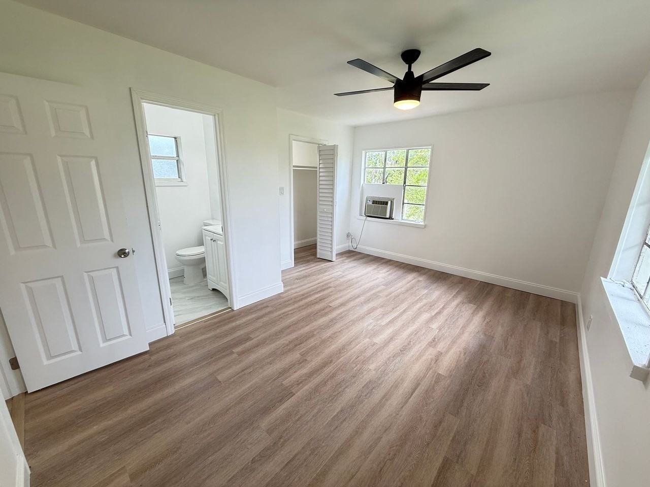 165 E Pomelo St - Photo 6 of 18