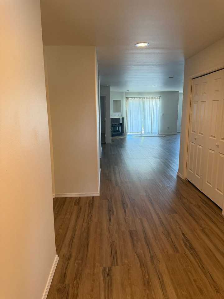 9545 Goodrich Rd Se - Photo 4 of 19