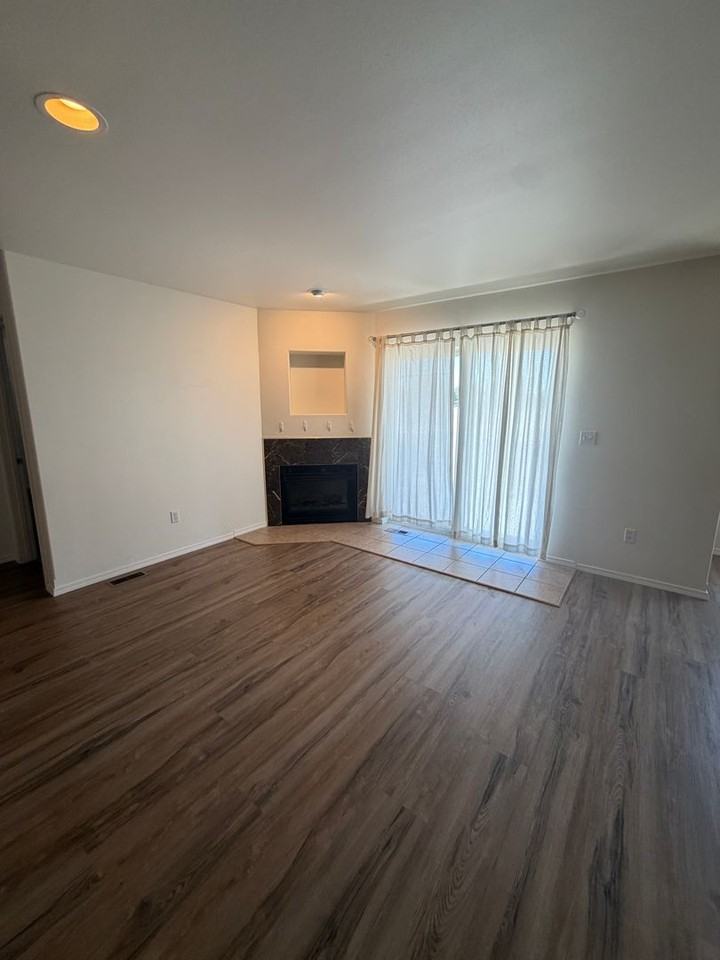 9545 Goodrich Rd Se - Photo 5 of 19