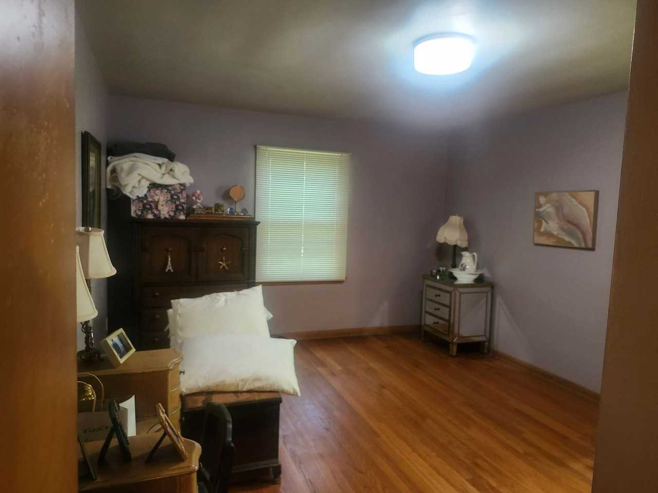 25 Larkin St - Photo 7 of 22
