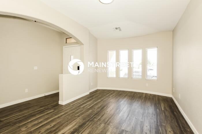 3224 S 92nd Dr - Photo 5 of 16