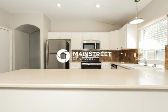 3224 S 92nd Dr - Photo 6 of 16