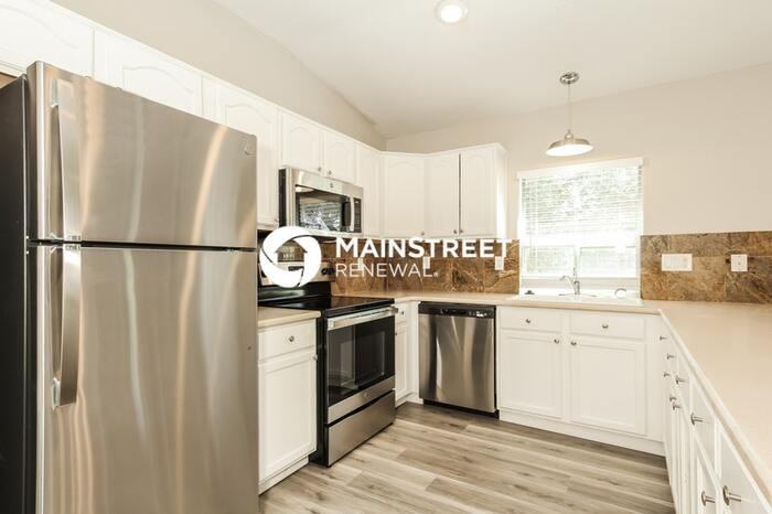 3224 S 92nd Dr - Photo 7 of 16
