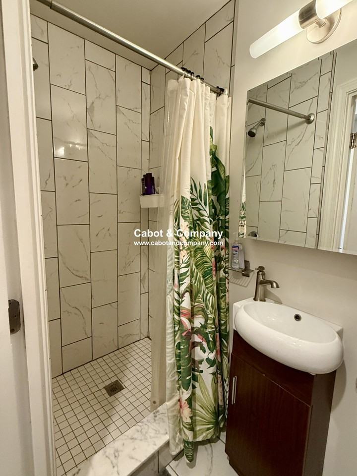 18 Stillman St #3 - Photo 6 of 9