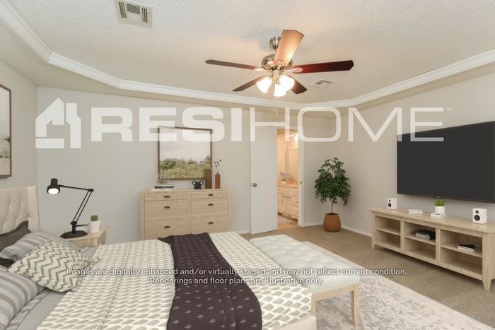 7425 Nw 105th St - Photo 5 of 18