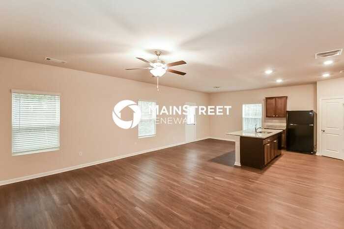 222 Augusta Woods Dr - Photo 5 of 15