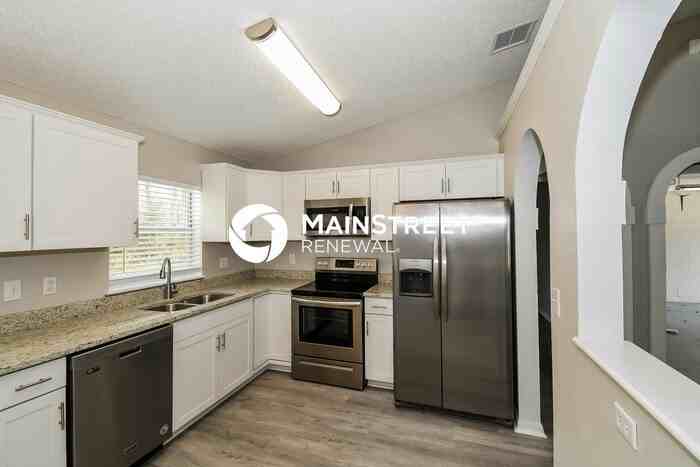 13317 Egrets Marsh Dr - Photo 6 of 16