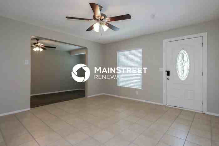 2812 47th Ave S - Photo 5 of 17