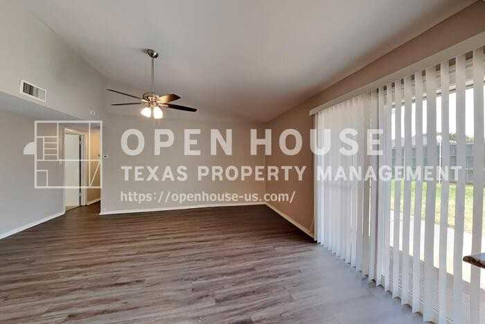 414 Oak Ridge Pl - Photo 4 of 20