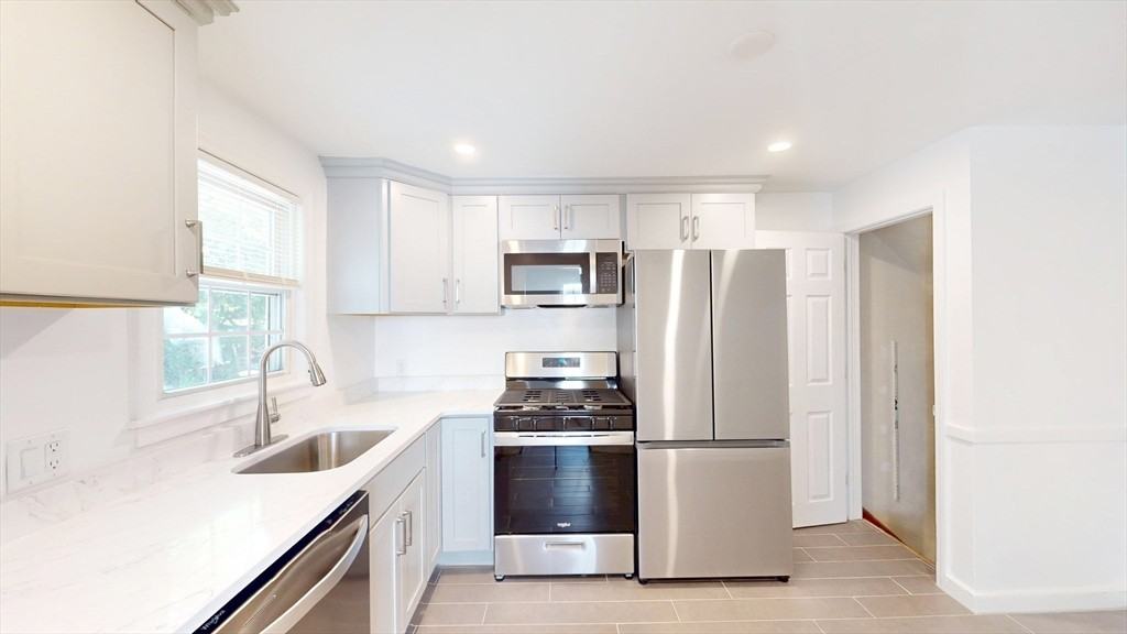 38 Nash St #38 - Photo 3 of 22